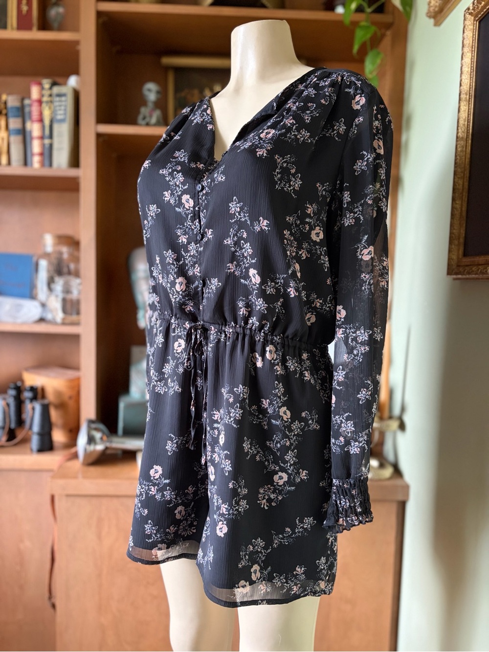 Mossimo Supply Co. Black Floral Long-Sleeve Shorts Romper Size L Cottagecore